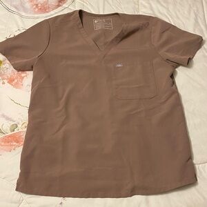 FIGS medium shirt large joggers!